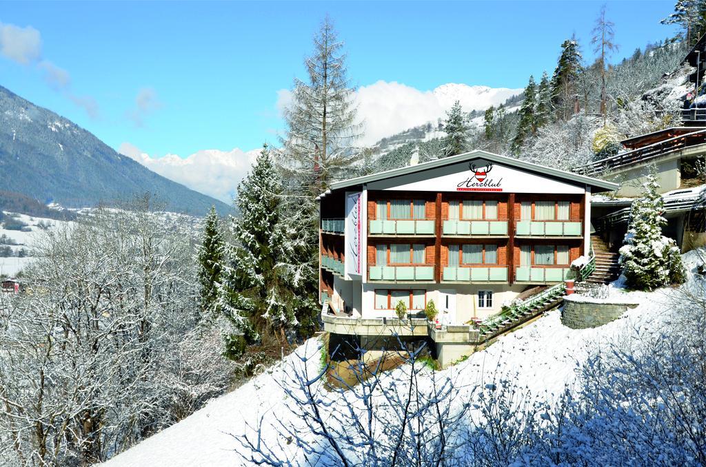 Herzblut Wohlfuehl Appartements Oetz Exterior photo